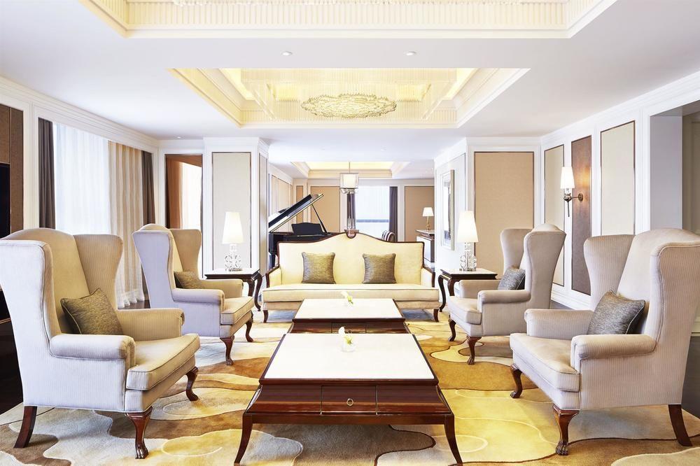Sheraton Grand Zhengzhou Hotel Exterior photo